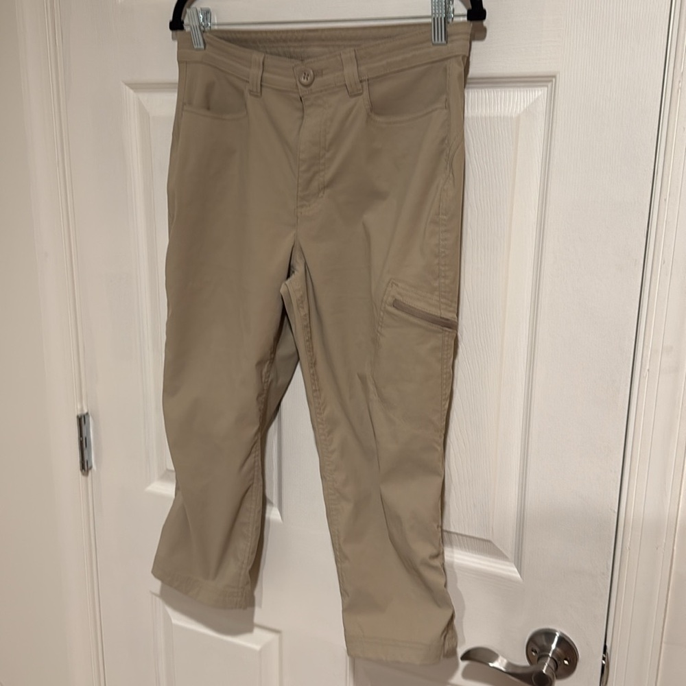 Eddie Bauer Tan Capris
